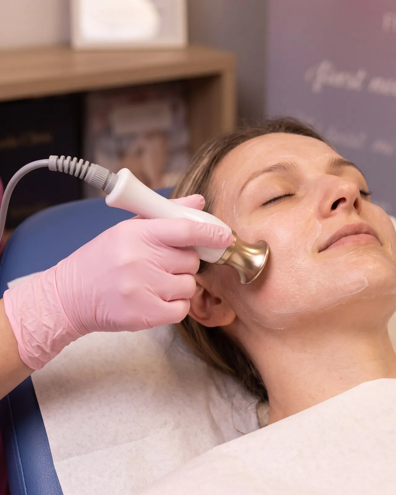 Radiofrequenza — trattamento viso Leda Clinic