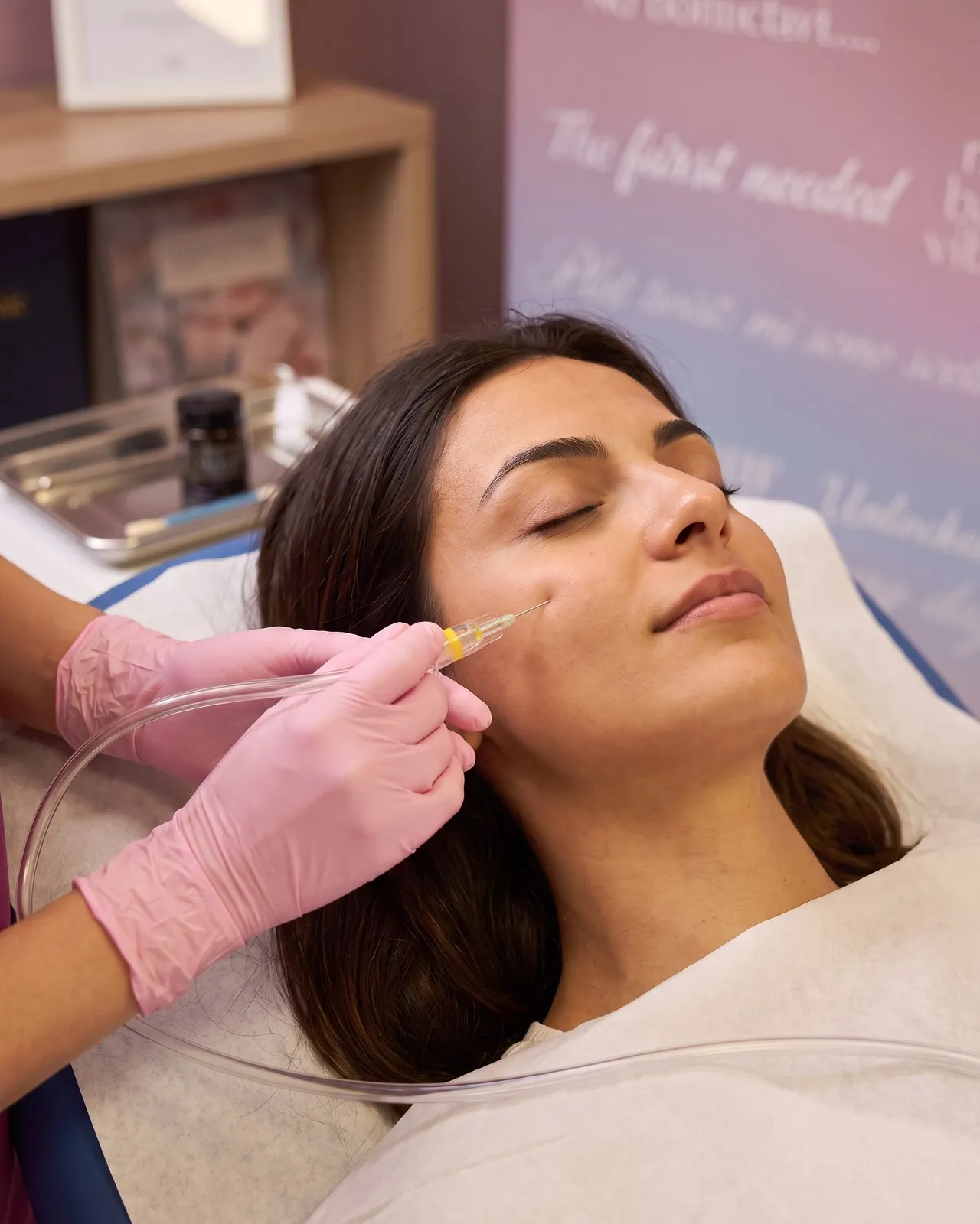 Carbossiterapia — trattamento viso Leda Clinic