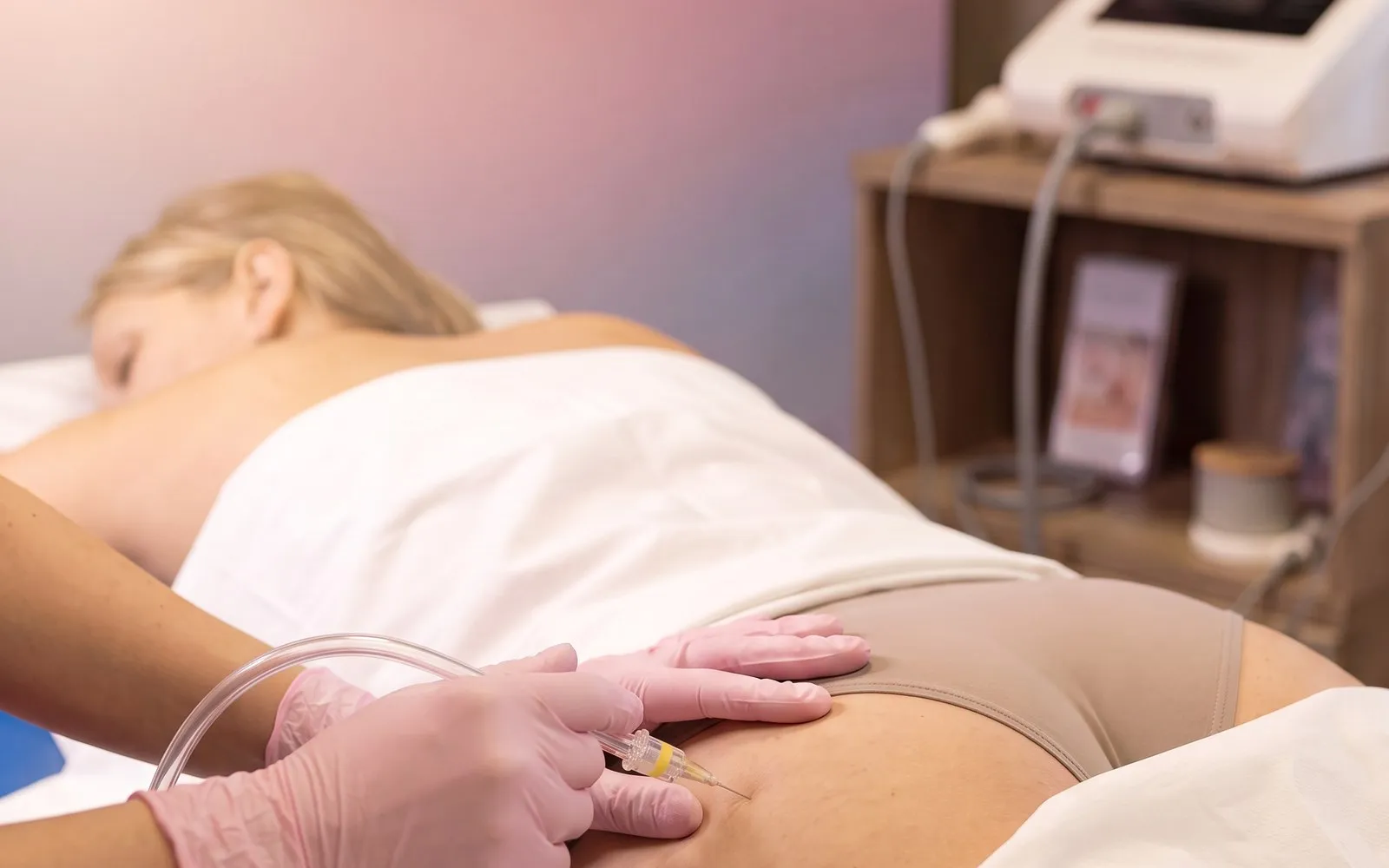 Carbossiterapia — trattamento corpo Leda Clinic