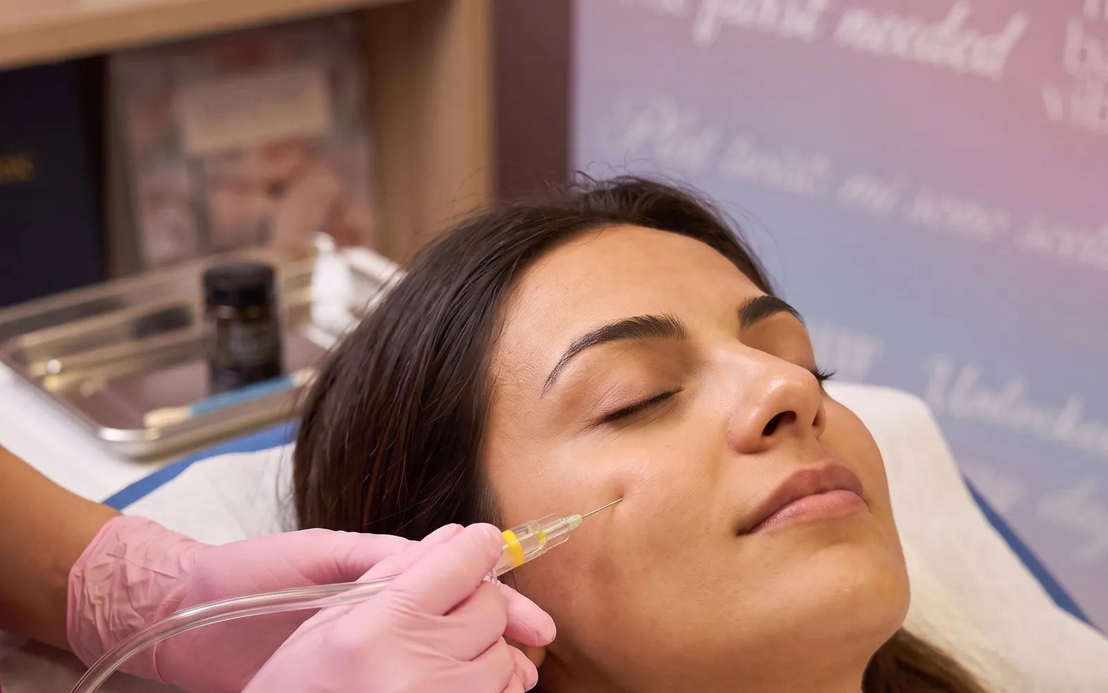 Carbossiterapia — trattamento viso Leda Clinic