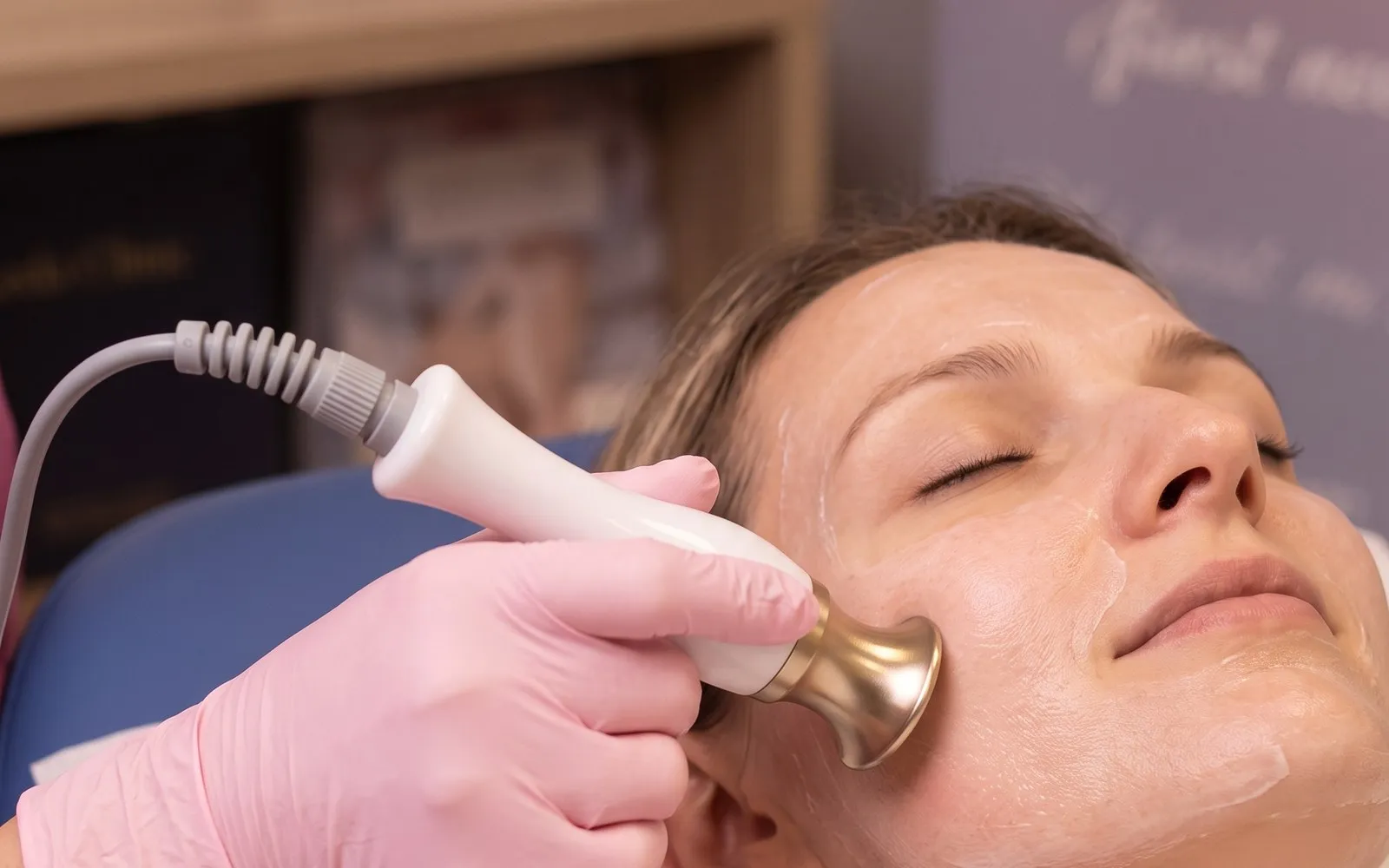 Radiofrequenza — trattamento viso Leda Clinic
